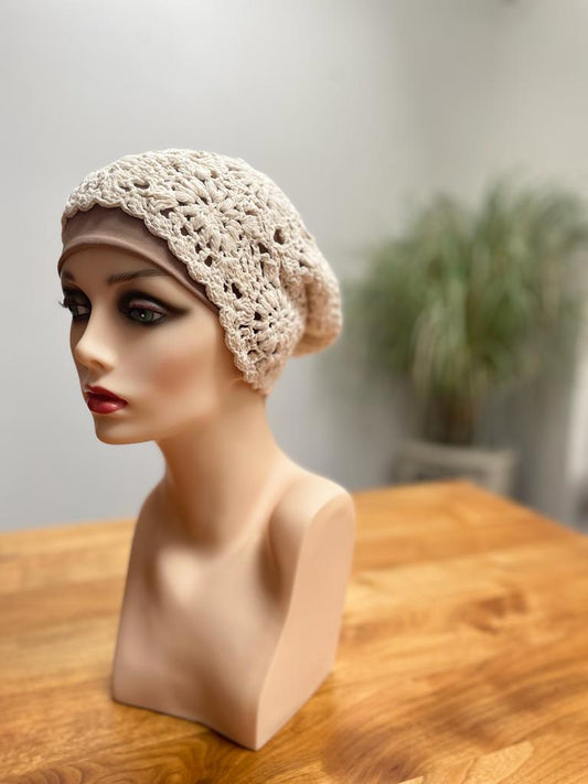 Crochet beanie set Beige